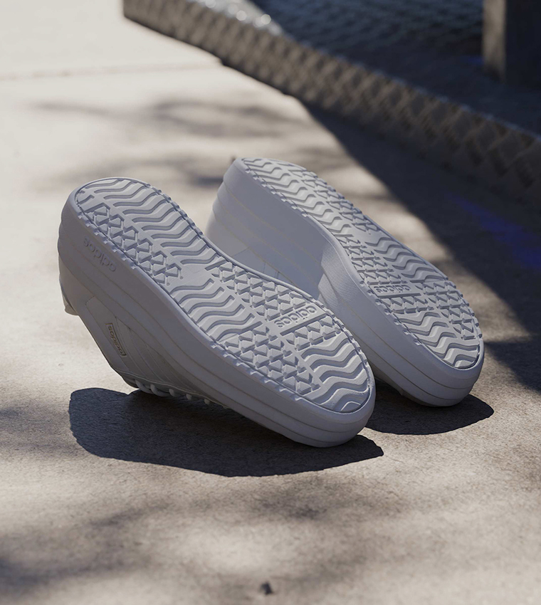 VL COURT BOLD Lace-Up Sneakers