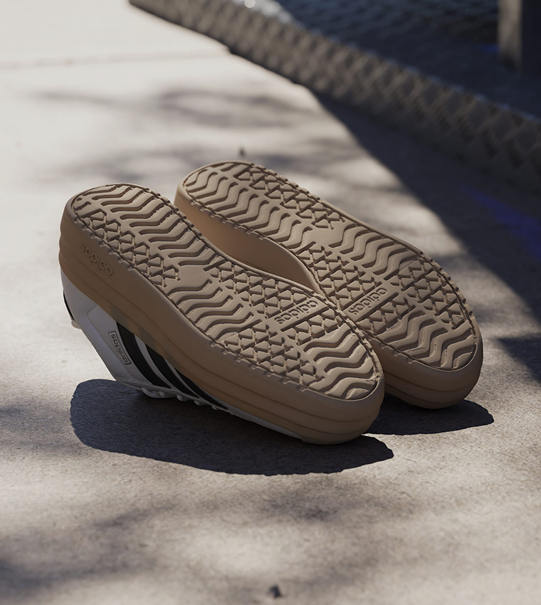 VL COURT BOLD Lace-Up Sneakers