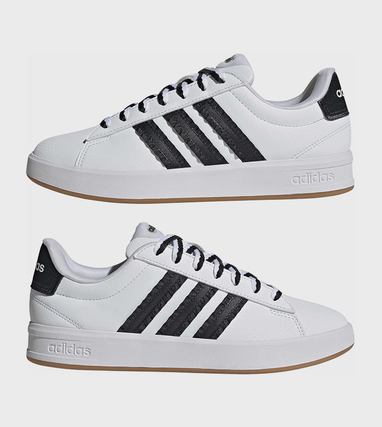 GRAND COURT 3.0 Lace-Up Sneakers