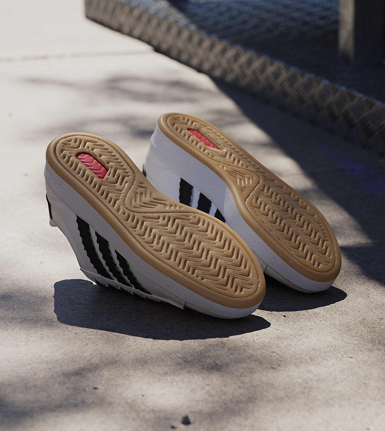 GRAND COURT 3.0 Lace-Up Sneakers