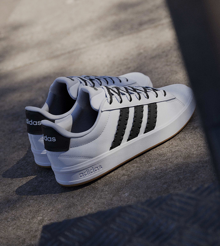 GRAND COURT 3.0 Lace-Up Sneakers