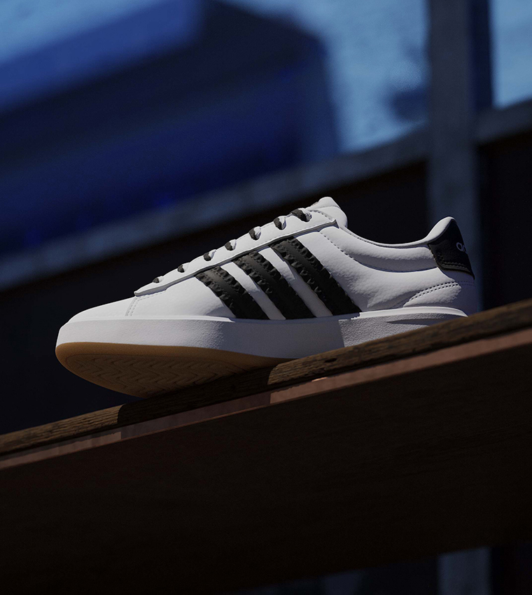 GRAND COURT 3.0 Lace-Up Sneakers