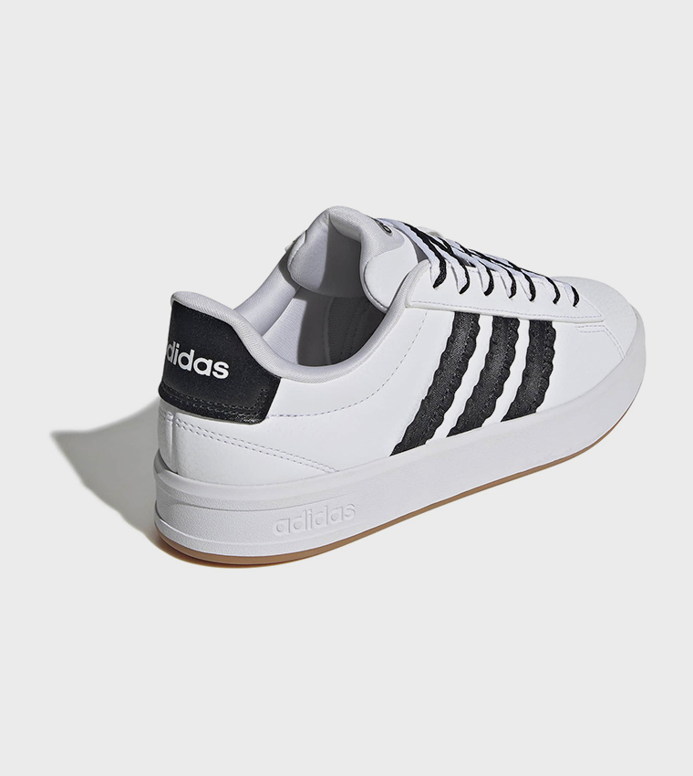 GRAND COURT 3.0 Lace-Up Sneakers