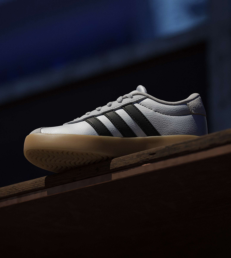 VL COURT 3.0 Lace-Up Sneakers