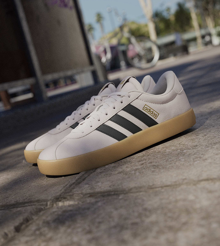 VL COURT 3.0 Lace-Up Sneakers