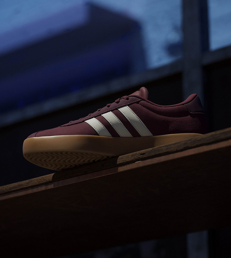 VL COURT 3.0 Lace-Up Sneakers