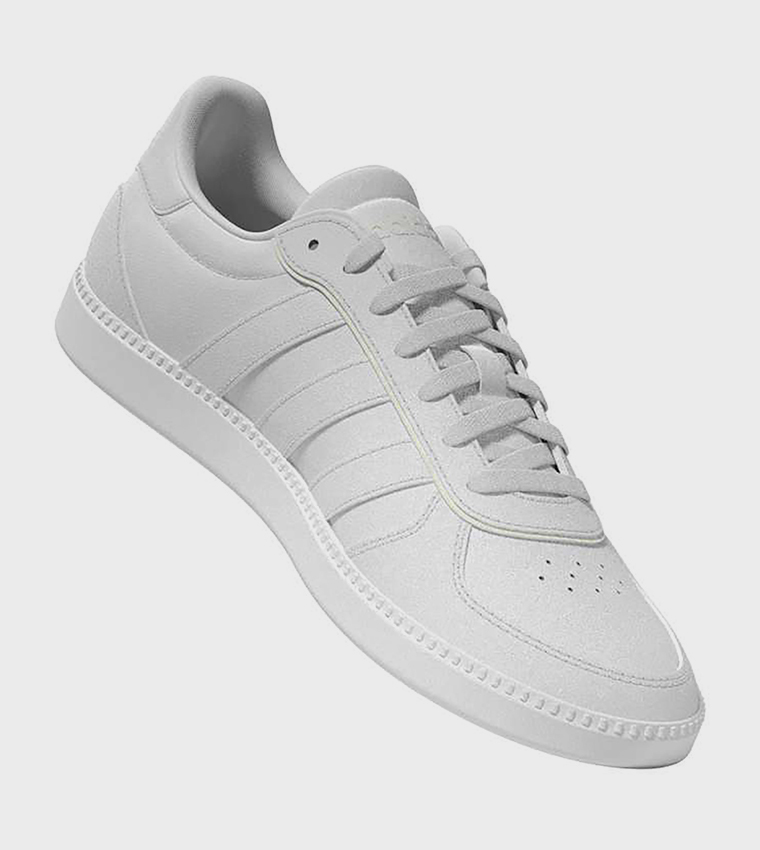 BREAKNET SLEEK Lace-Up Sneakers