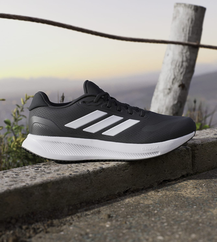 حذاء جري رن فالكون 5