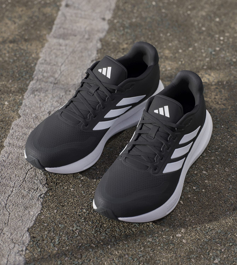 حذاء جري رن فالكون 5