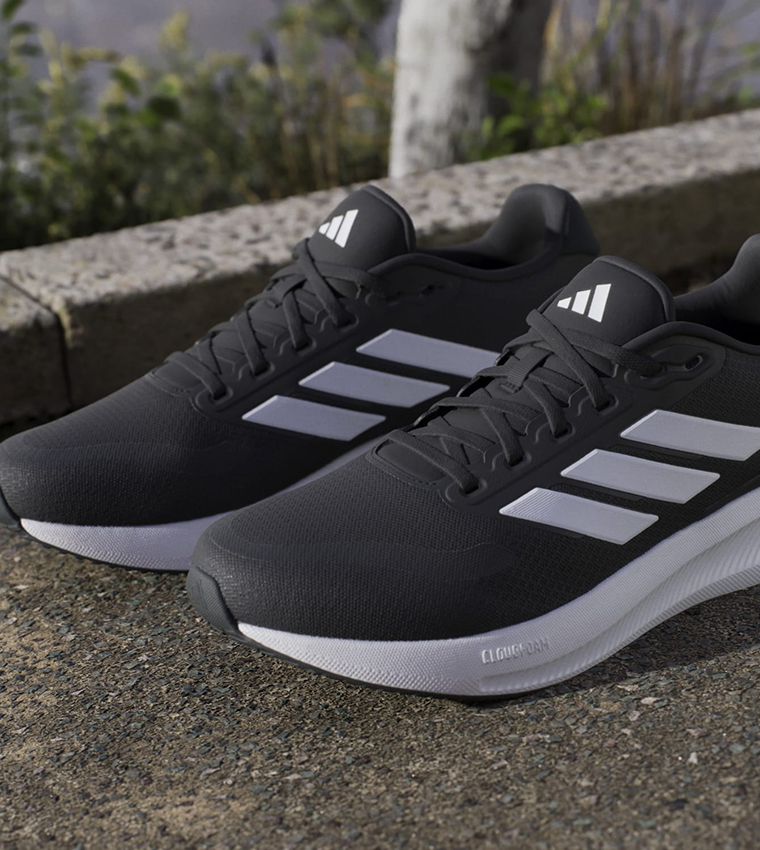 حذاء جري رن فالكون 5