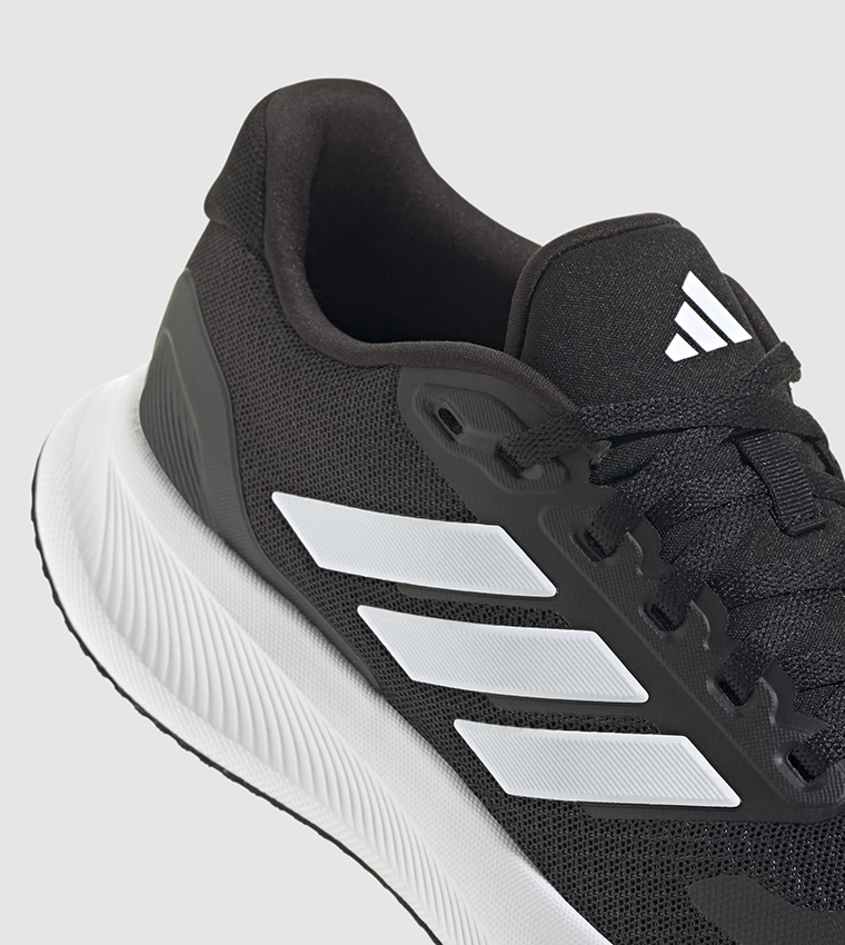 حذاء رن فالكون 5 للجري