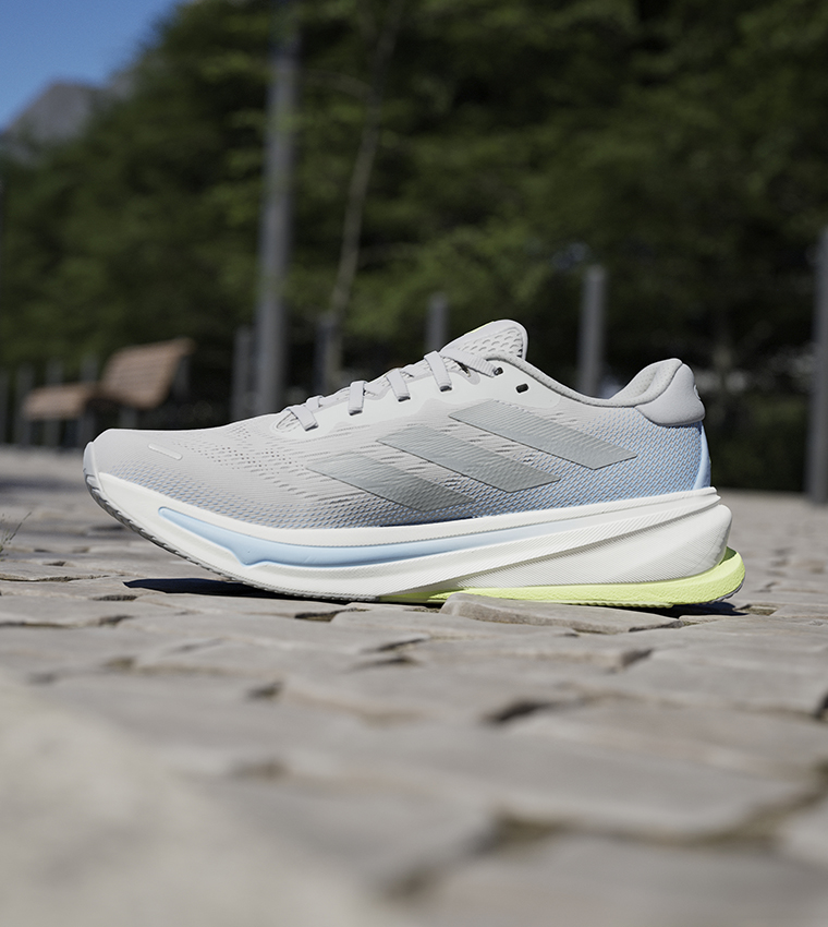SUPERNOVA RISE 2 Textured Running Shoes