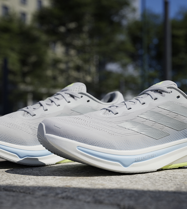 SUPERNOVA RISE 2 Textured Running Shoes