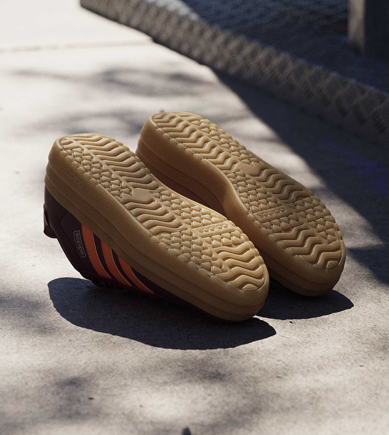 VL COURT BOLD Stripe Detail Platform Sneakers