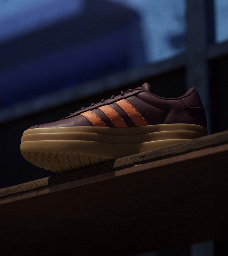 VL COURT BOLD Stripe Detail Platform Sneakers