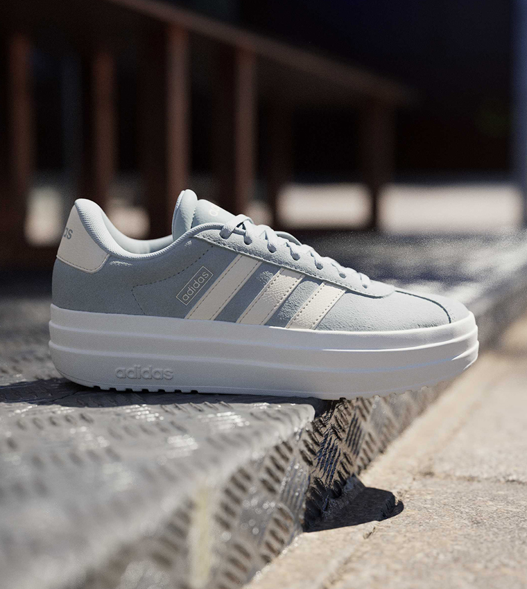 سنيكرز في إل كورت بولد بلاتفورم مخطط 