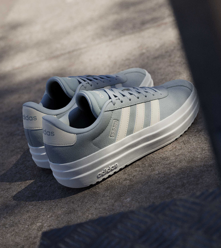 سنيكرز في إل كورت بولد بلاتفورم مخطط 