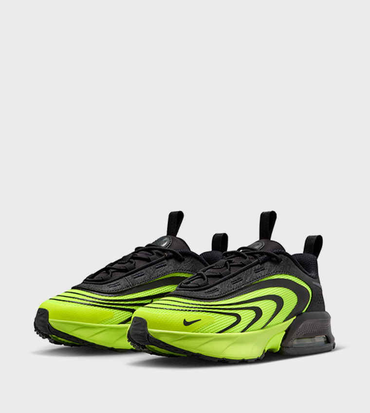 حذاء سليب أون إير ماكس فاير بشعار