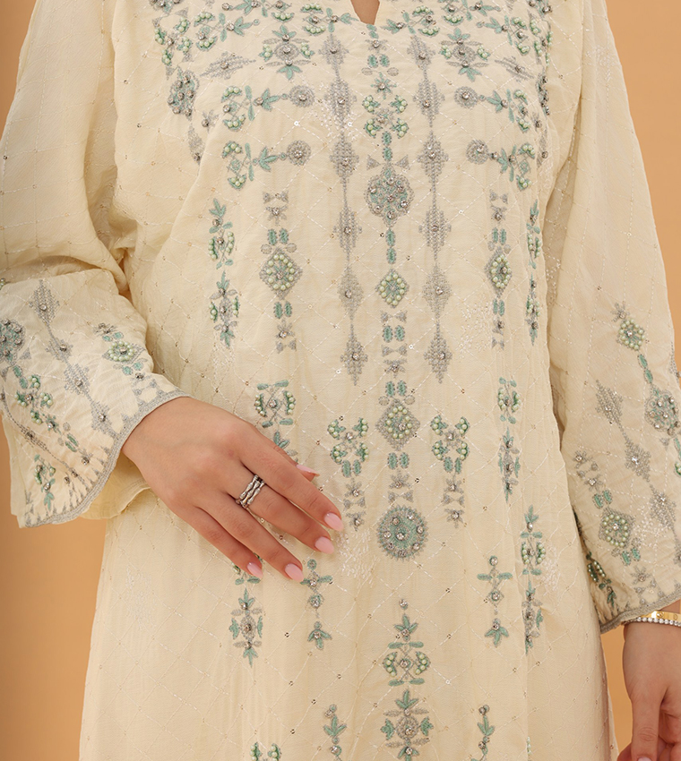 AZURE BLOOM Embroidered Flared Sleeves Jalabiya