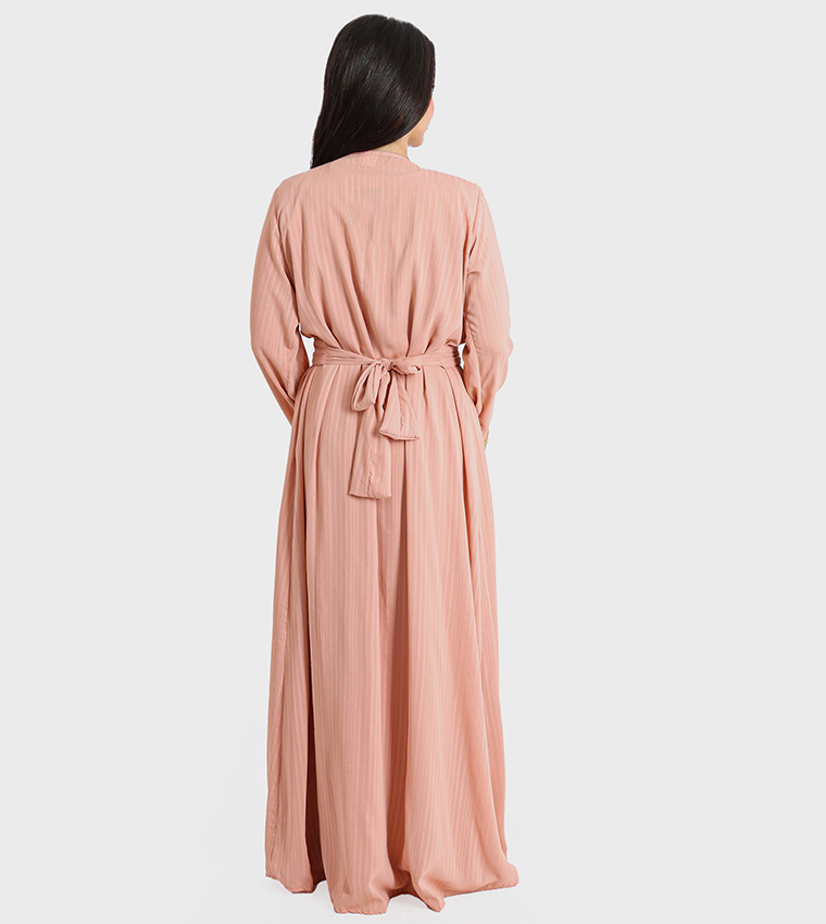 قفطان مطرز يدوياً