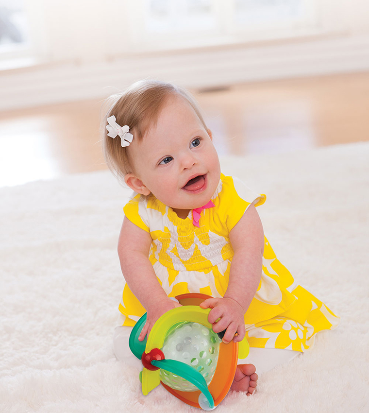  Babygrow Twinkle Light & Sound Ball