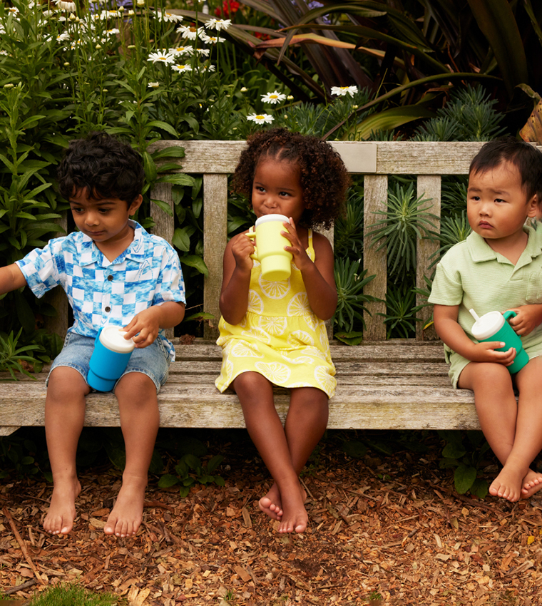 كوب شرب للأطفال 