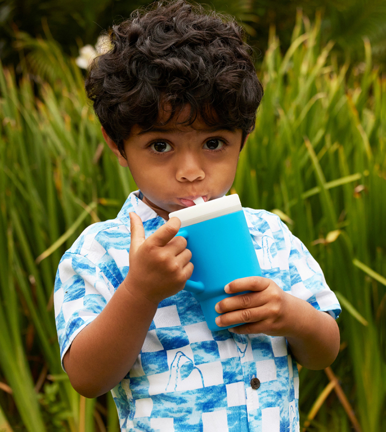 كوب شرب للأطفال 