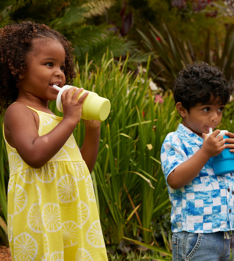 كوب شرب للأطفال 