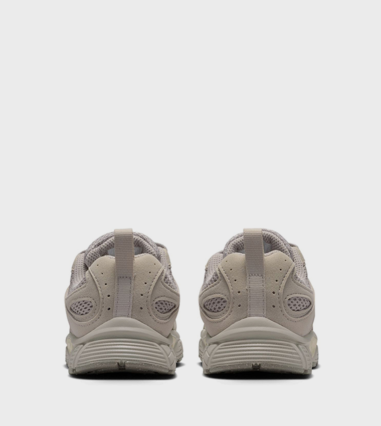 V5 Runner Mesh Sneakers