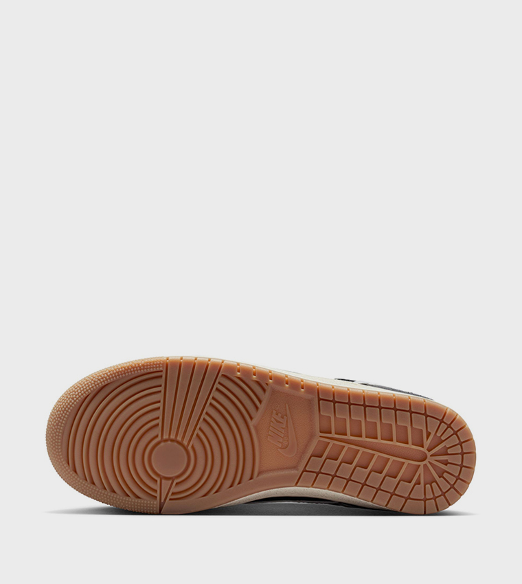 AIR JORDAN SKYLINE Lace-Up Basketball Shoes