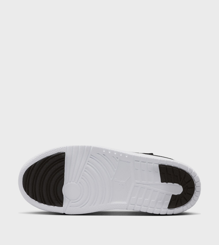 JORDAN ACCESS Court Shoes