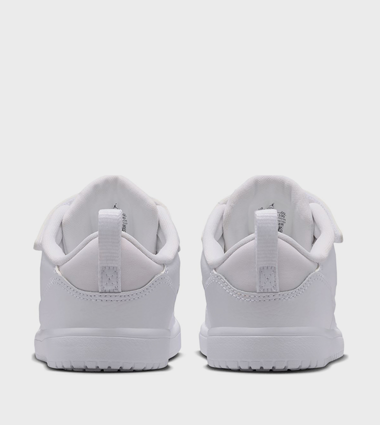 JORDAN ACCESS Court Shoes