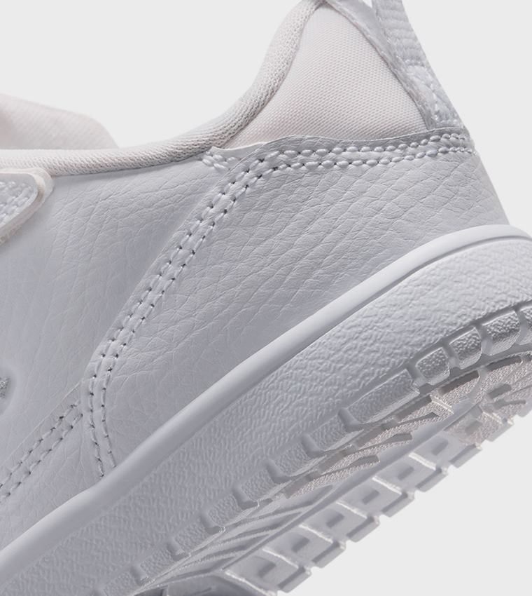 JORDAN ACCESS Court Shoes
