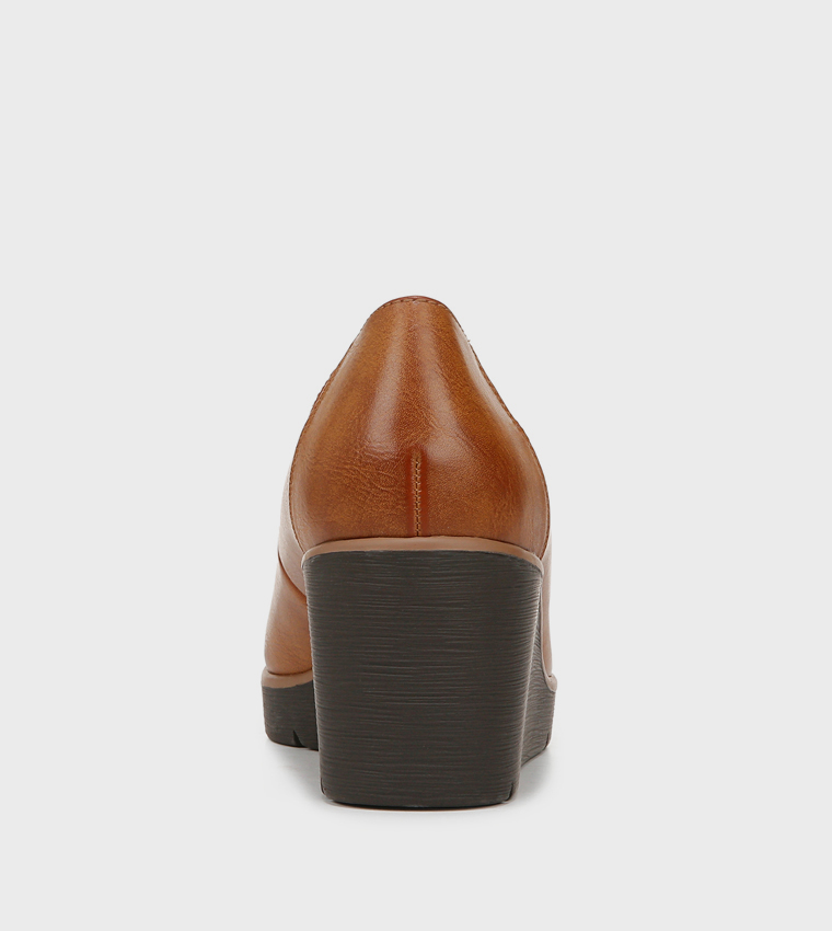 ABOUT-TIME Textured Wedge Pumps