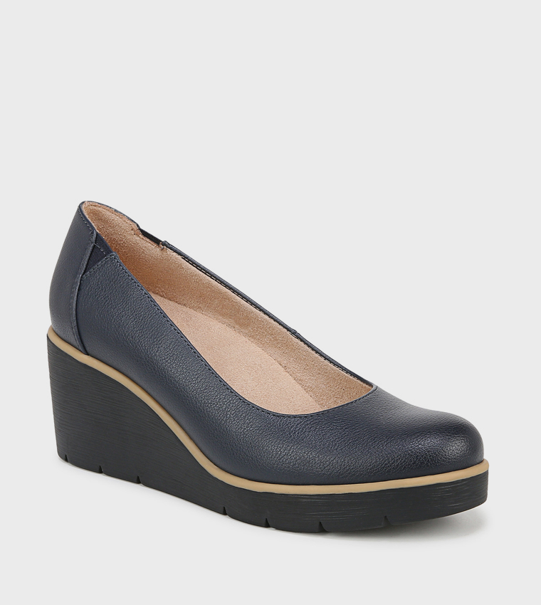 ABOUT-TIME Textured Wedge Pumps