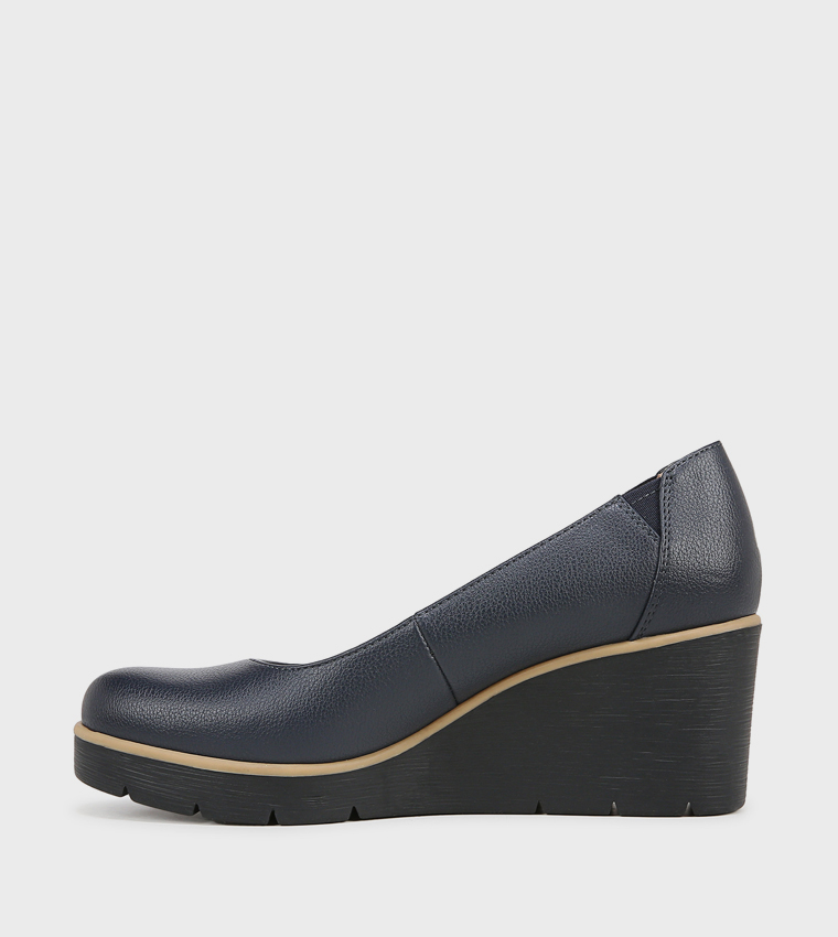 ABOUT-TIME Textured Wedge Pumps