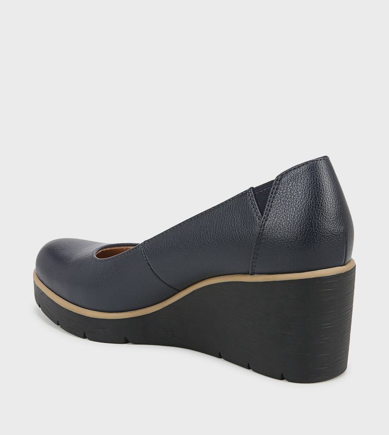 ABOUT-TIME Textured Wedge Pumps