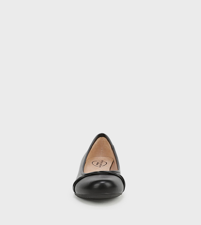 DEVIN Solid Round Toe Ballerinas