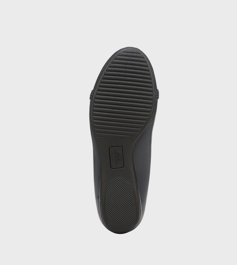 DEVIN Solid Round Toe Ballerinas