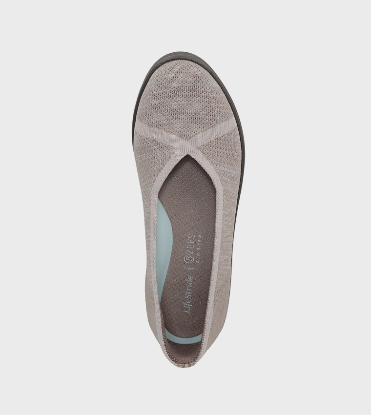 حذاء باليرينا بمقدمة دائرية 