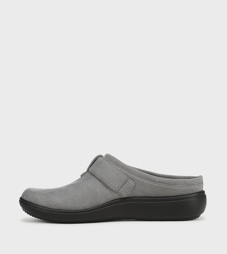BALANCE Buckle Detail Clogs