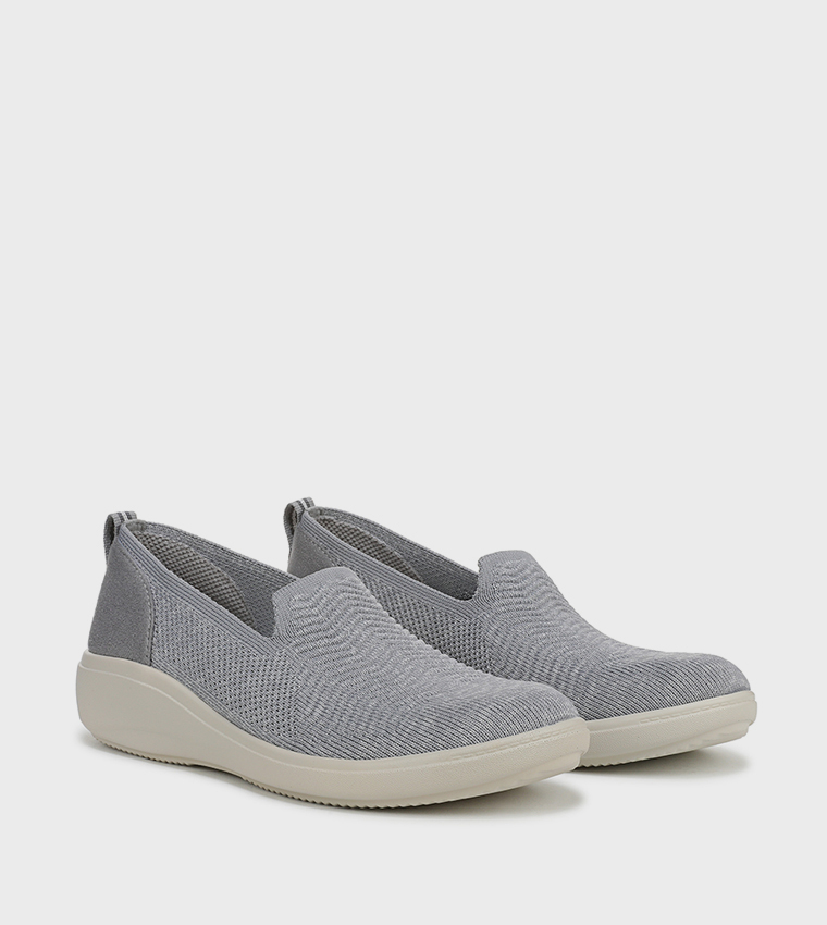 BOULEVARD Textured Slip-On Shoes