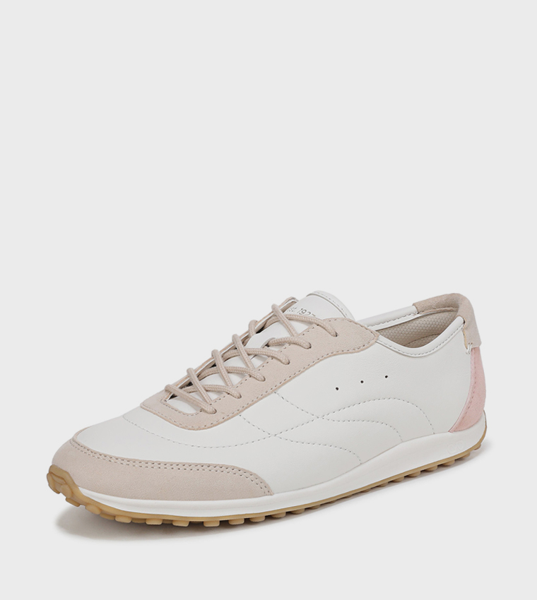 سنيكرز كلوف برباط 