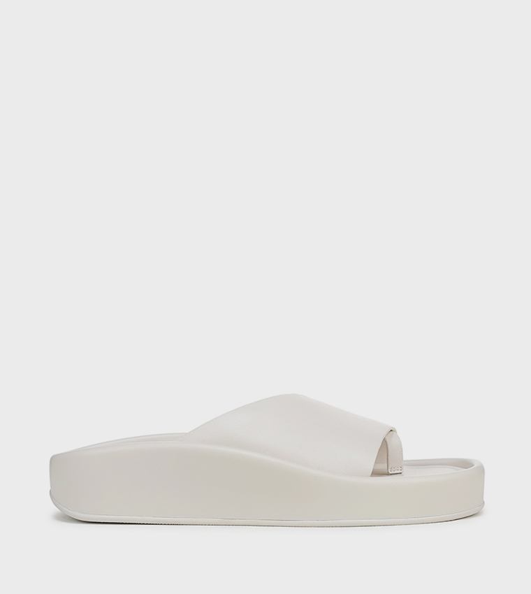 ناتشيراليزر  الصنادل المسطحة - أبيض Flat Sandals