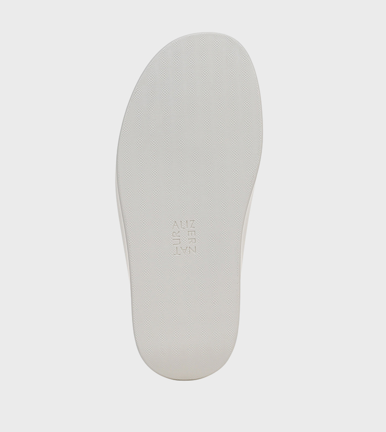 ناتشيراليزر  الصنادل المسطحة - أبيض Flat Sandals
