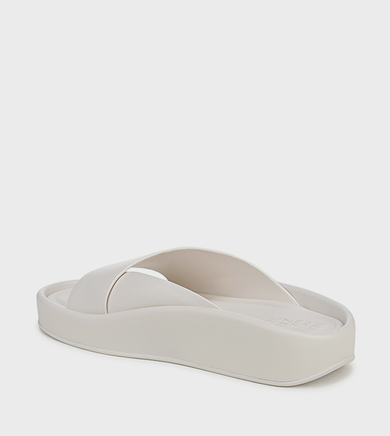 ناتشيراليزر  الصنادل المسطحة - أبيض Flat Sandals