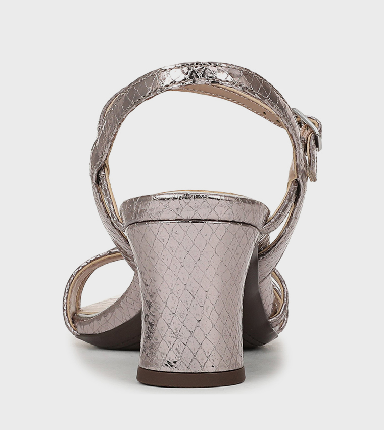 صندل كعب ناتري بمقدمة بأحزمة متقاطعة 