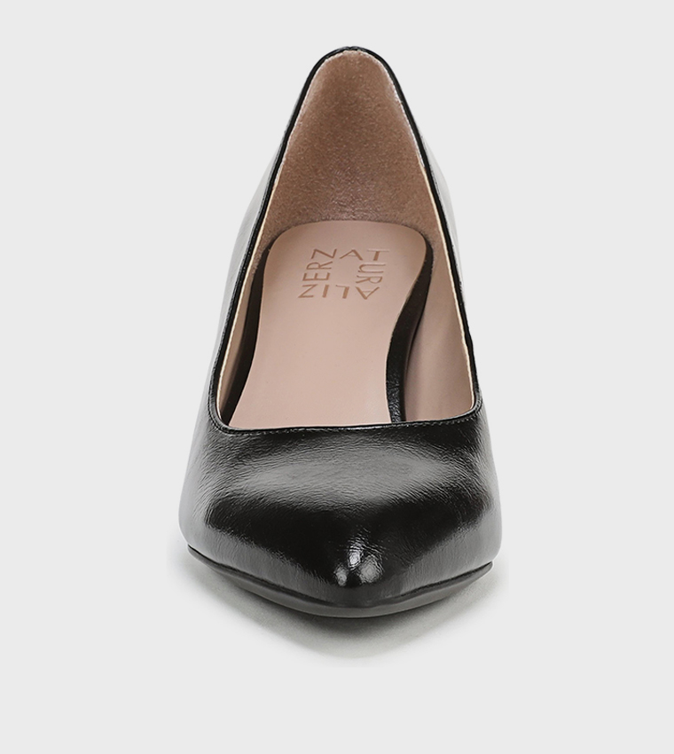 حذاء كعب بنقشة 