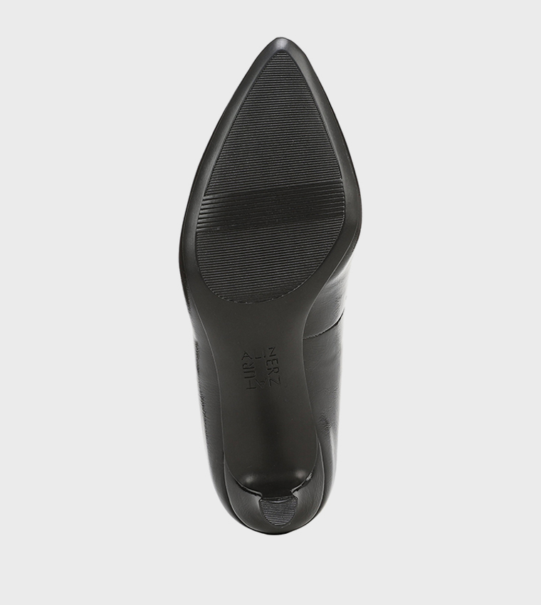 حذاء كعب بنقشة 