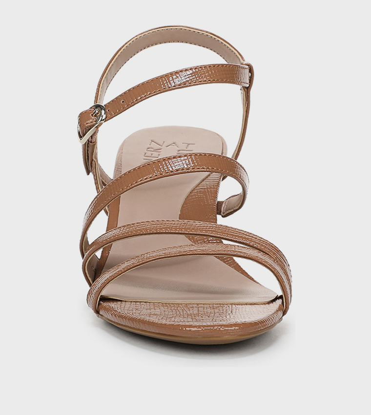 صندل بكعب مربع 